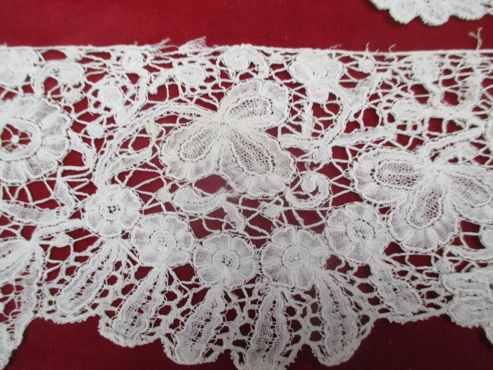 Antique Victorian Duchesse Lace Flounce