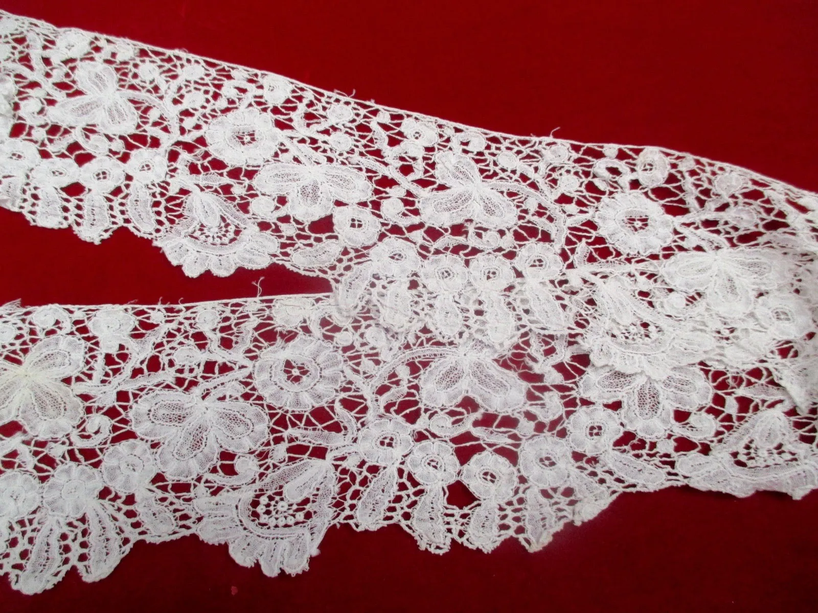 Antique Victorian Duchesse Lace Flounce