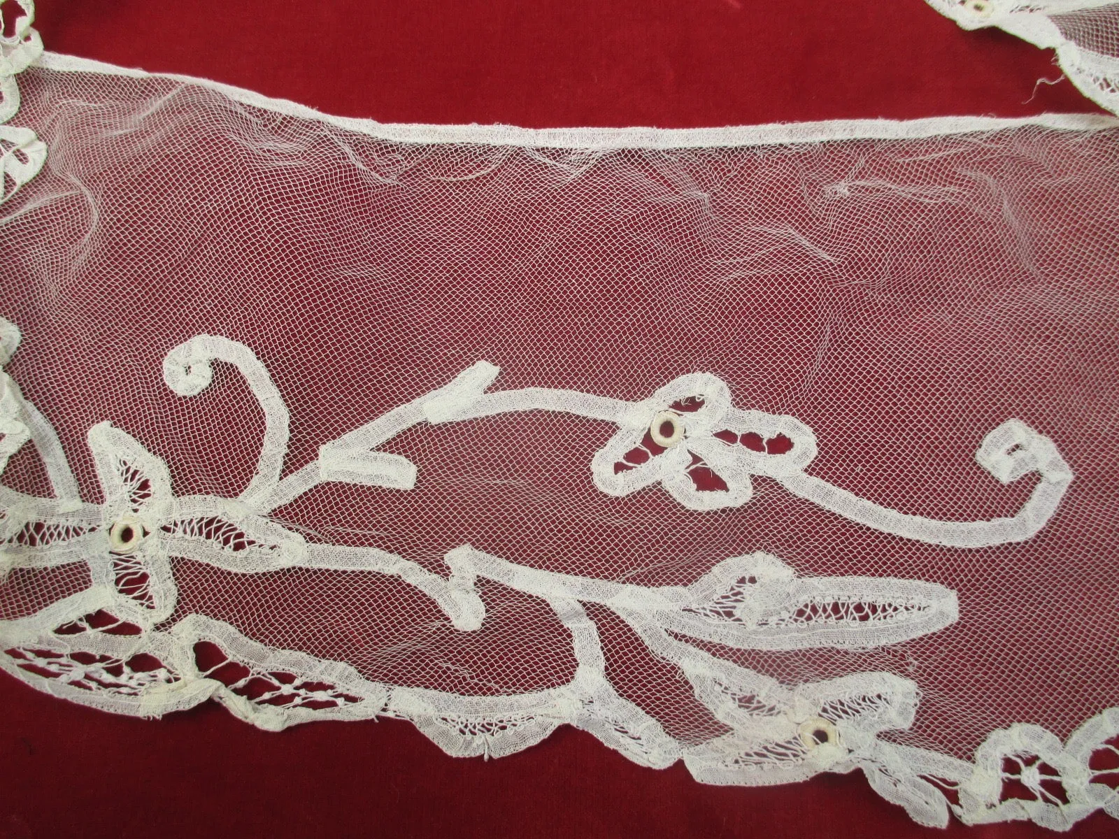 Antique Victorian Handmade Lace flounce