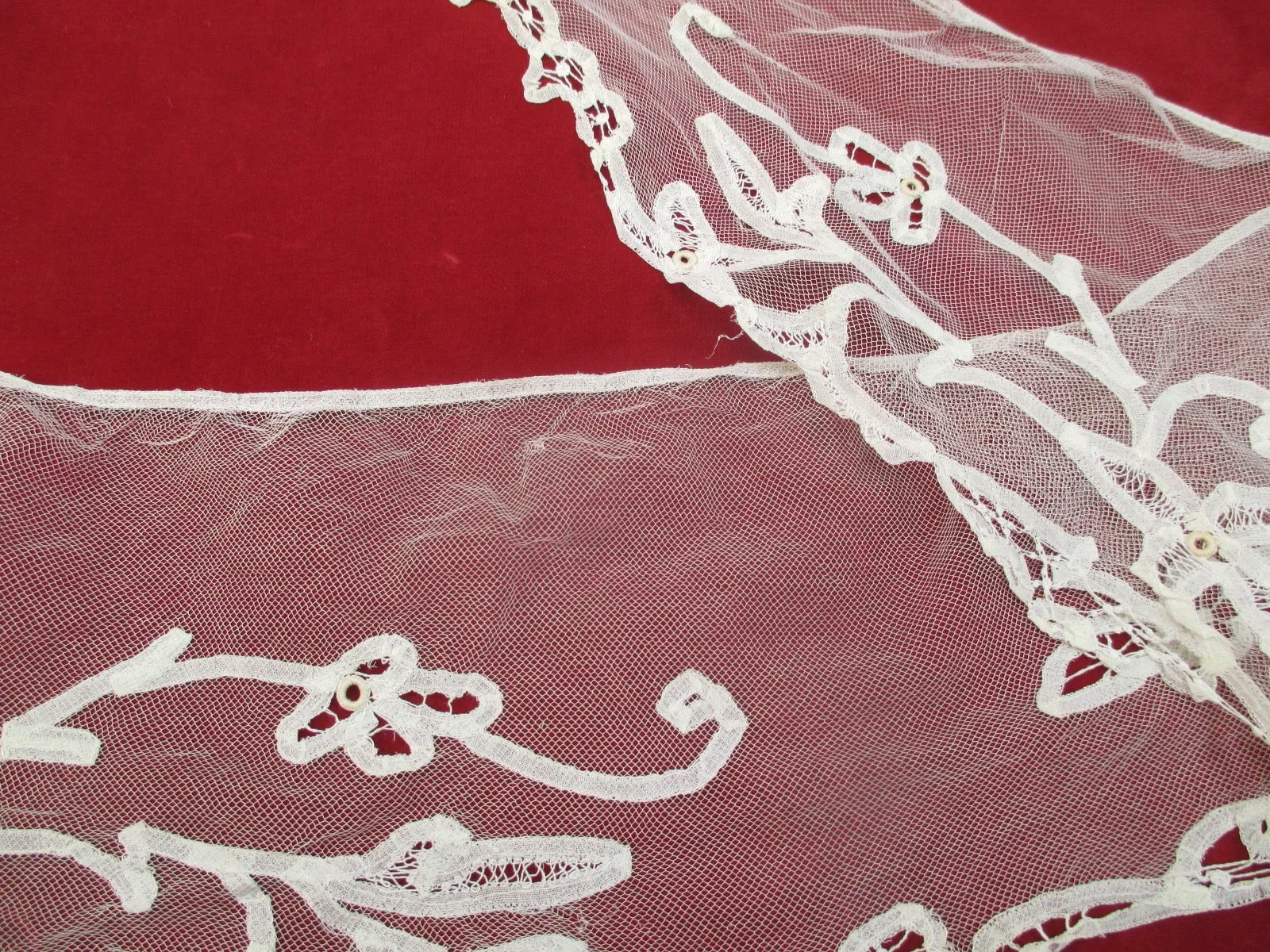 Antique Victorian Handmade Lace flounce