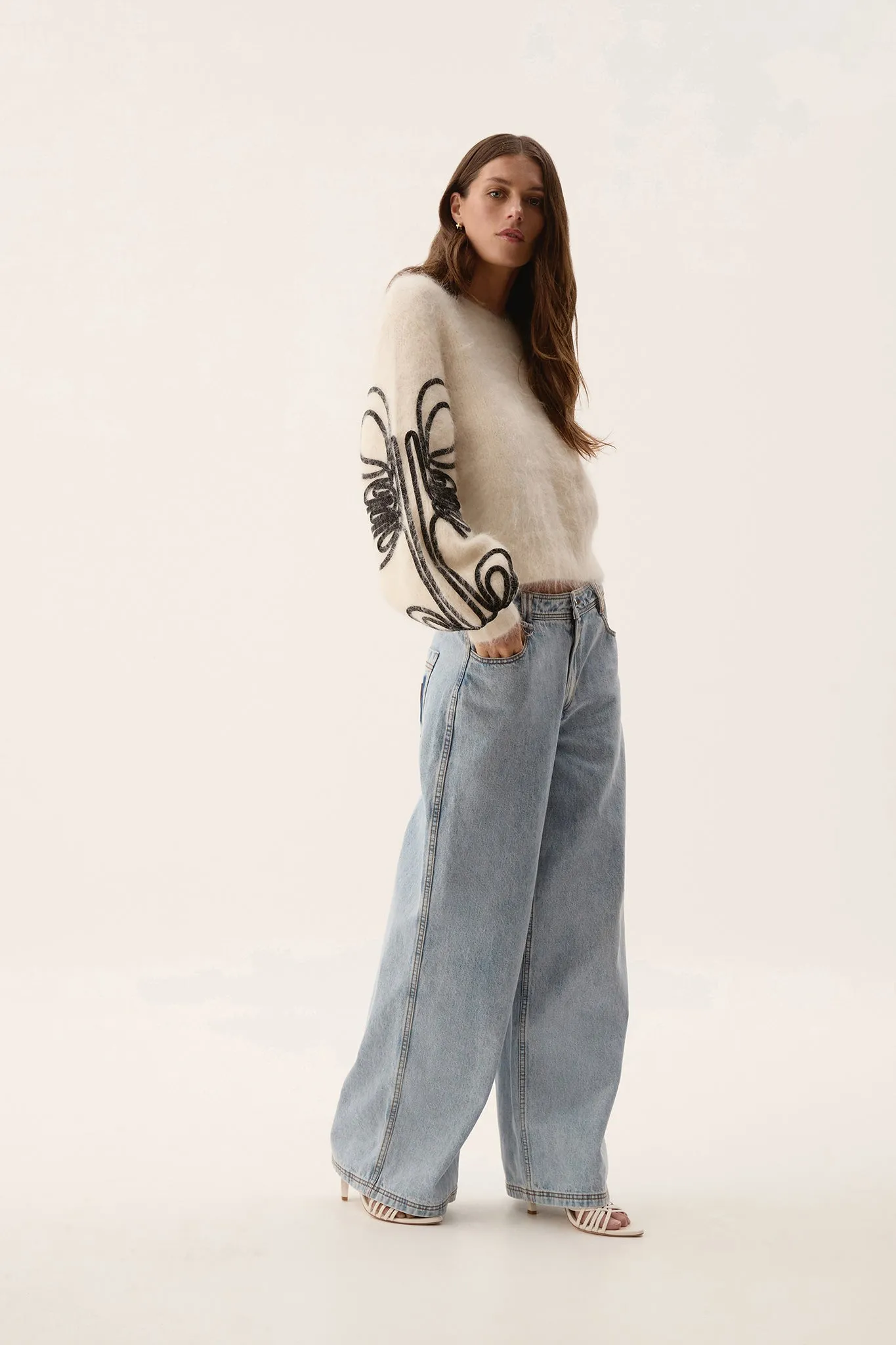Freeflow Blouson Sleeve Knit