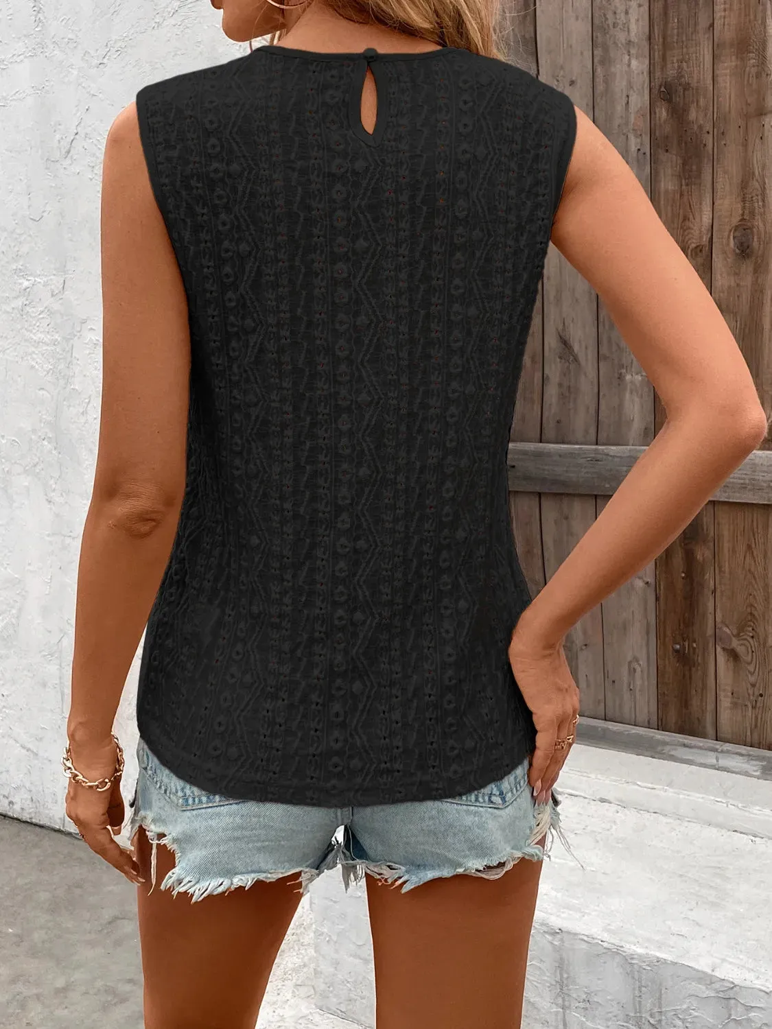 Lace Detail Eyelet Round Neck Tank