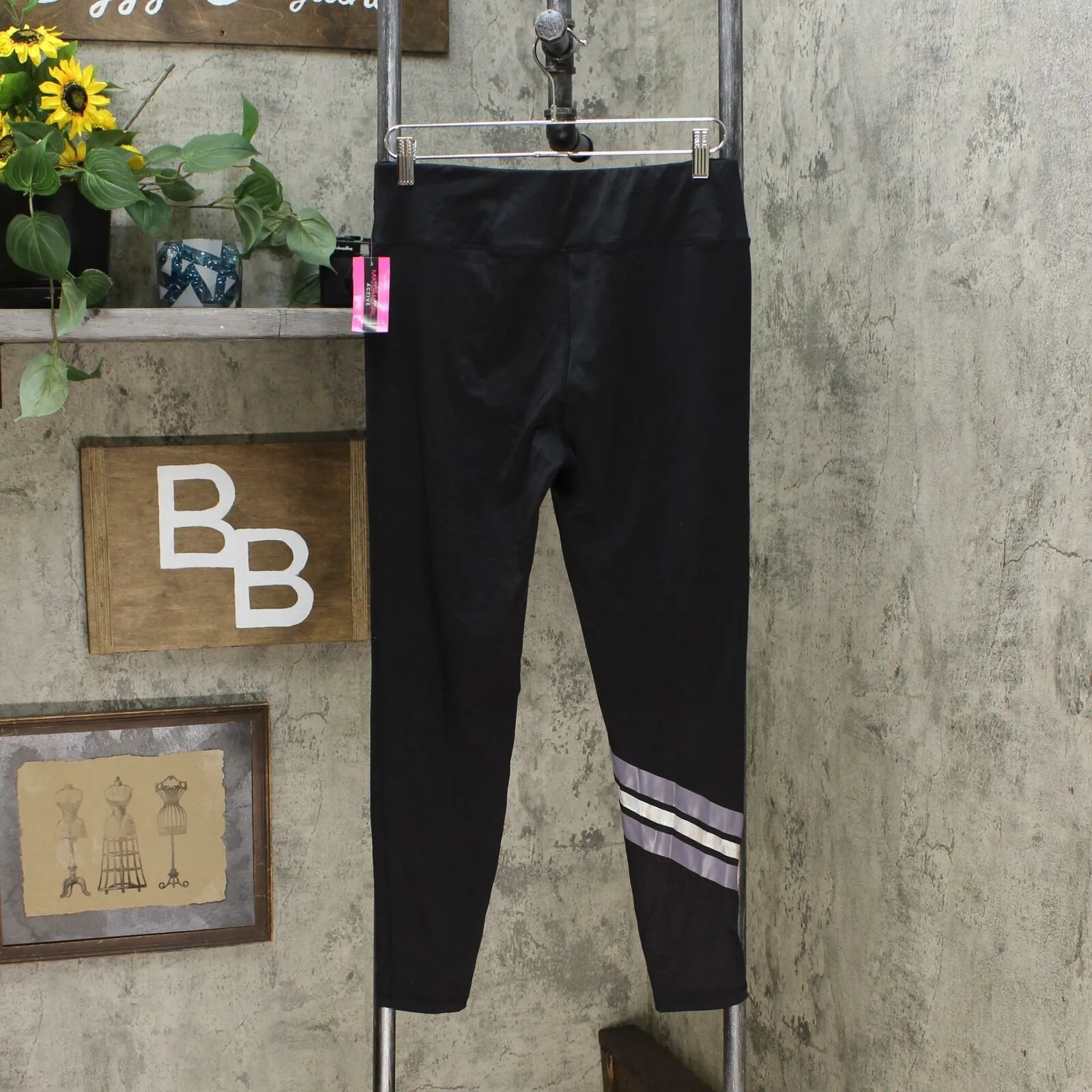 Material Girl Women's Stripe Detail Leggings
