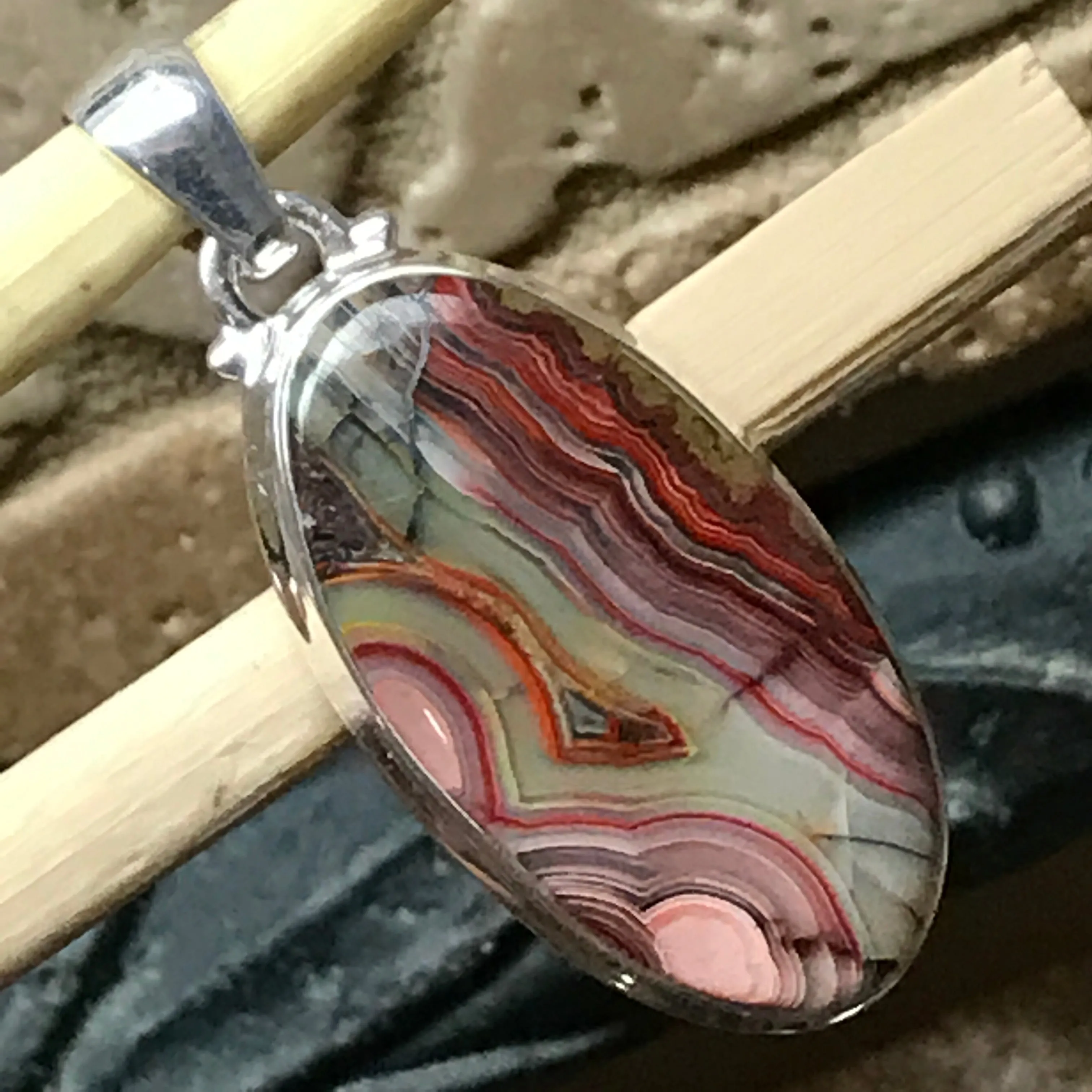 Natural Laguna Lace agate 925 Solid Sterling Silver Pendant 40mm