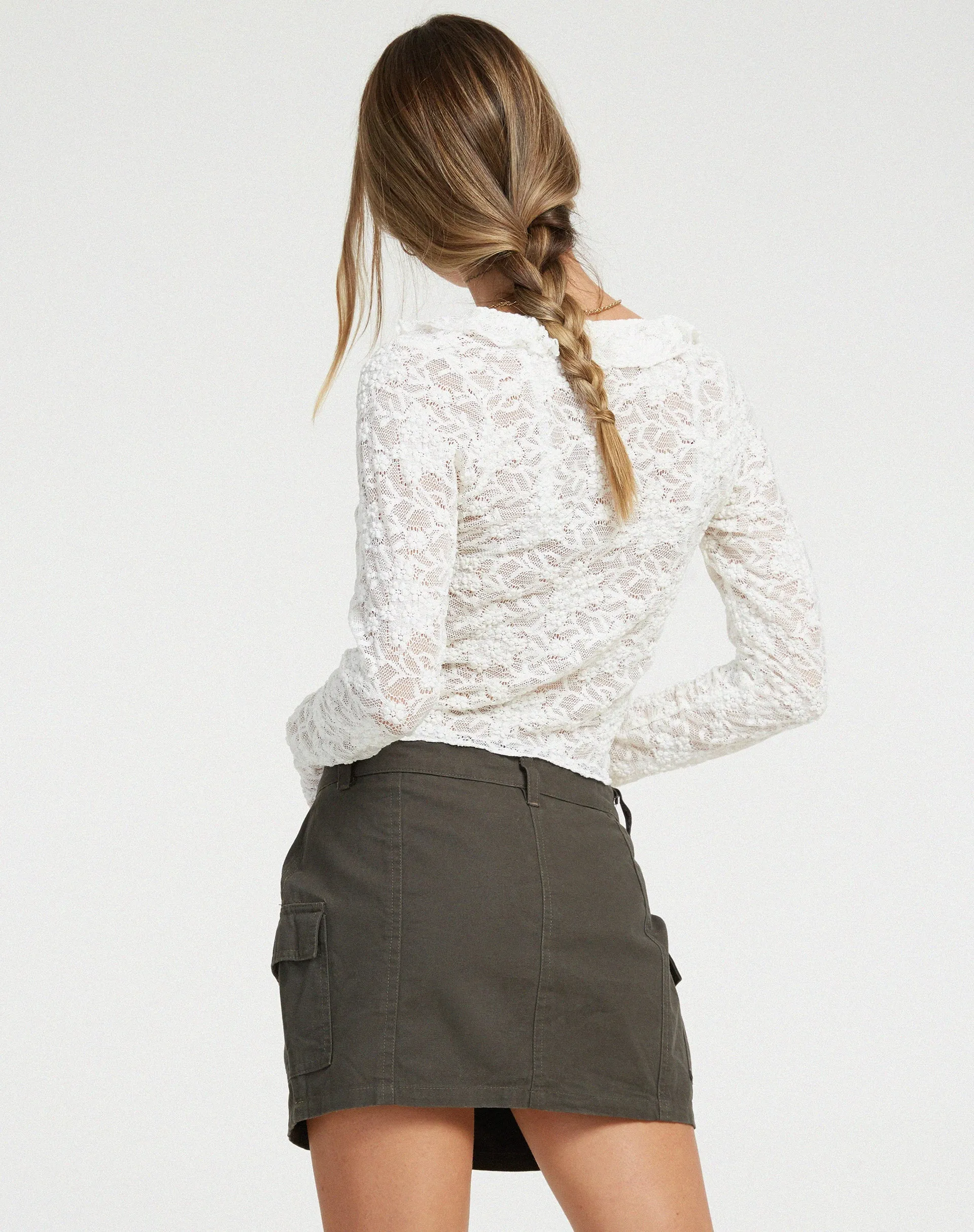 Sadiru Cardi in Lace Ivory