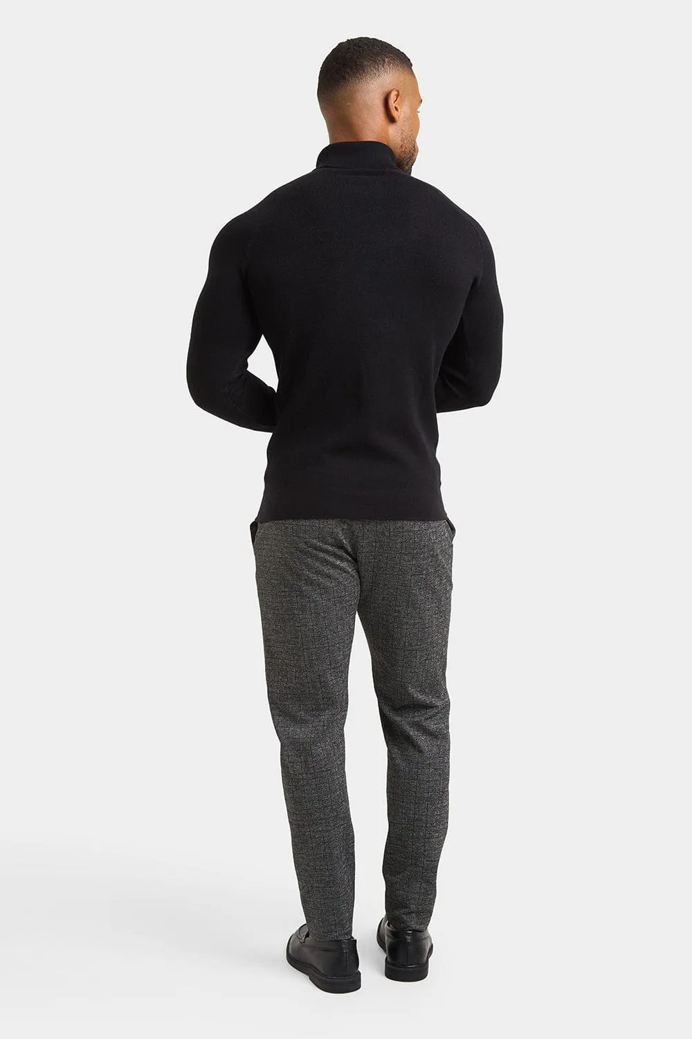 Supersoft Roll Neck in Black