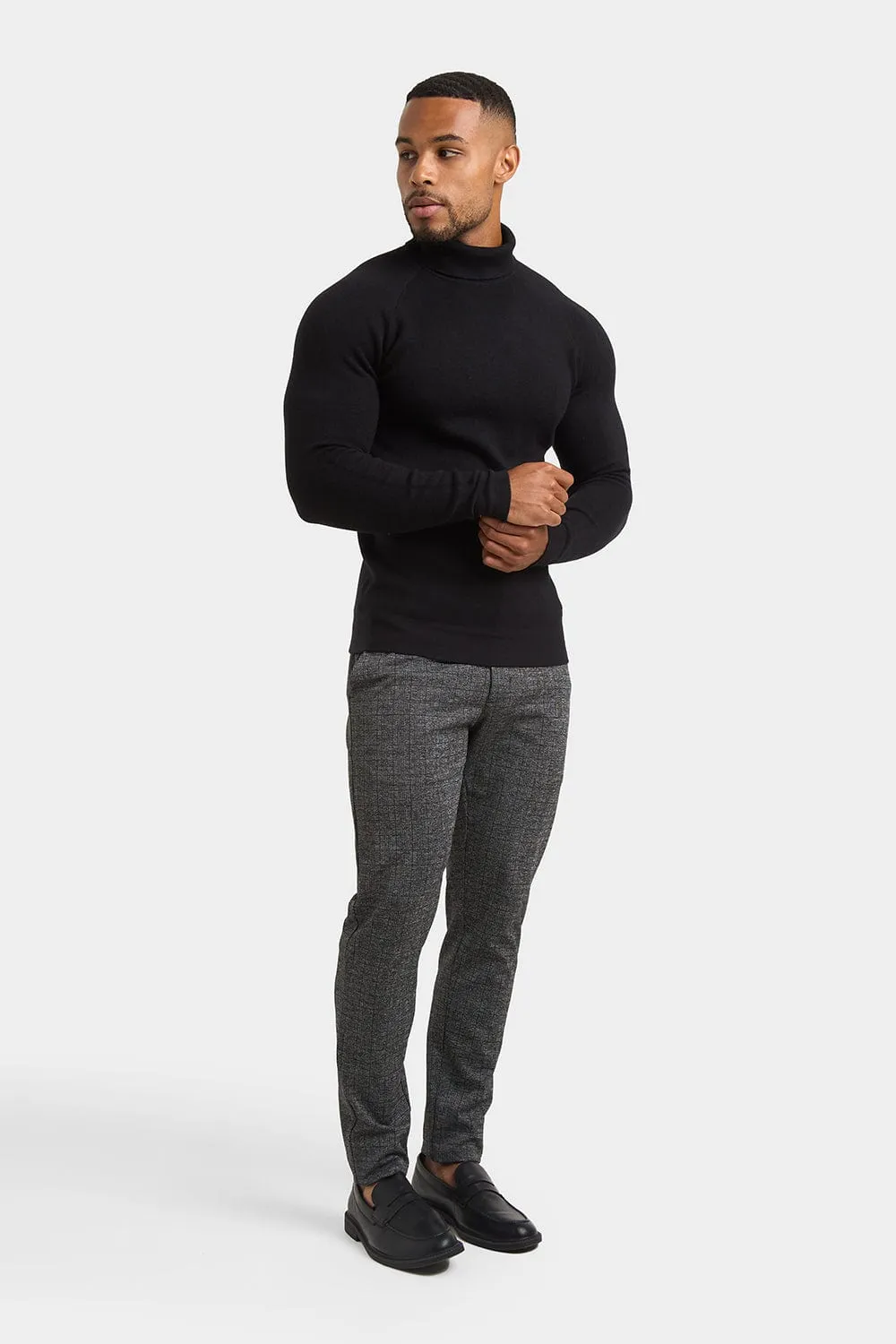 Supersoft Roll Neck in Black