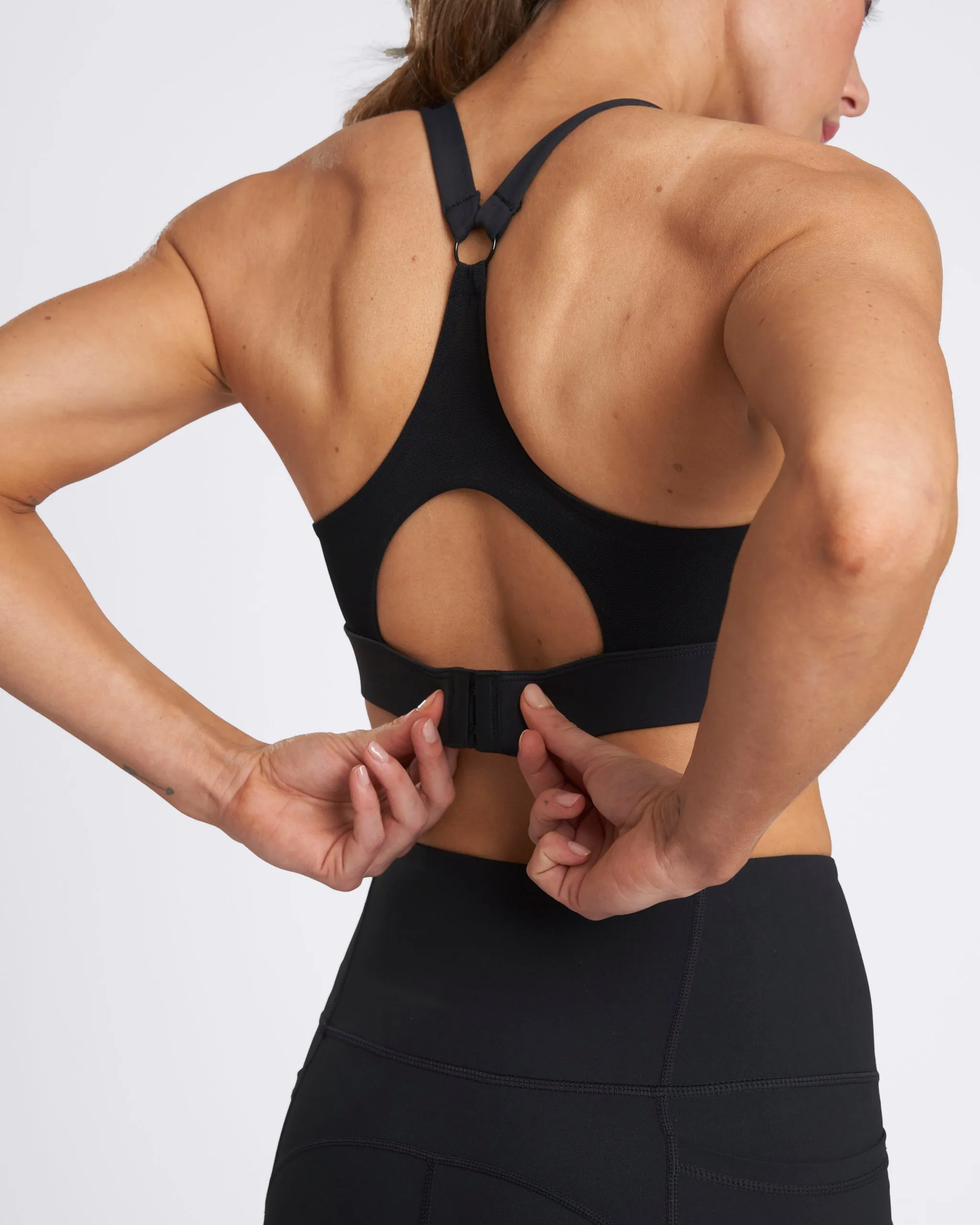 Ultimate Medium Impact Sports Bra Black